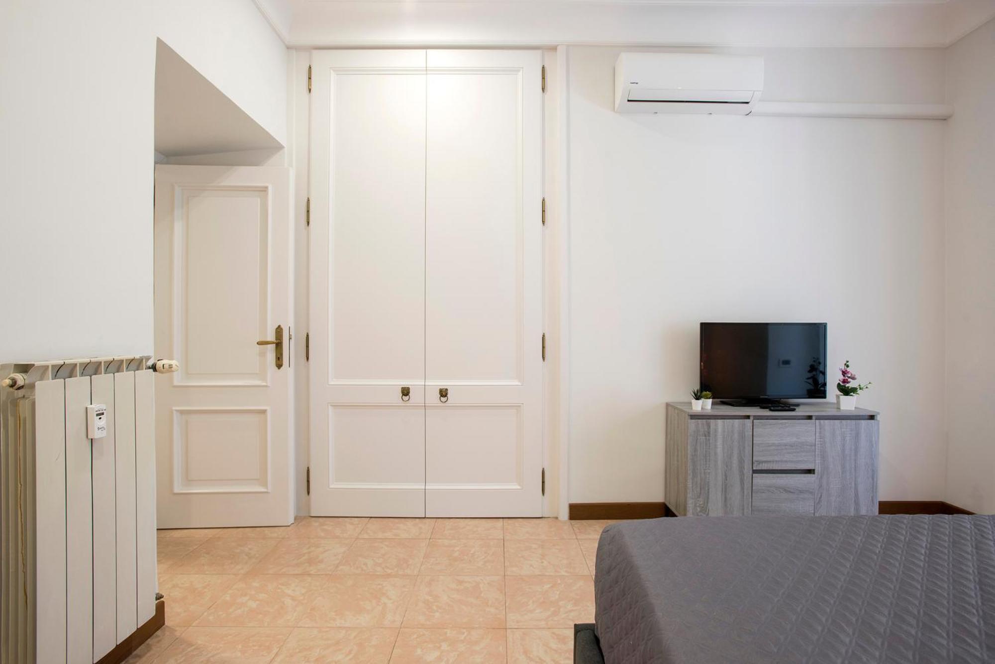 Apartament Appia Luxe - A Poche Fermate Del Centro Rzym Zewnętrze zdjęcie