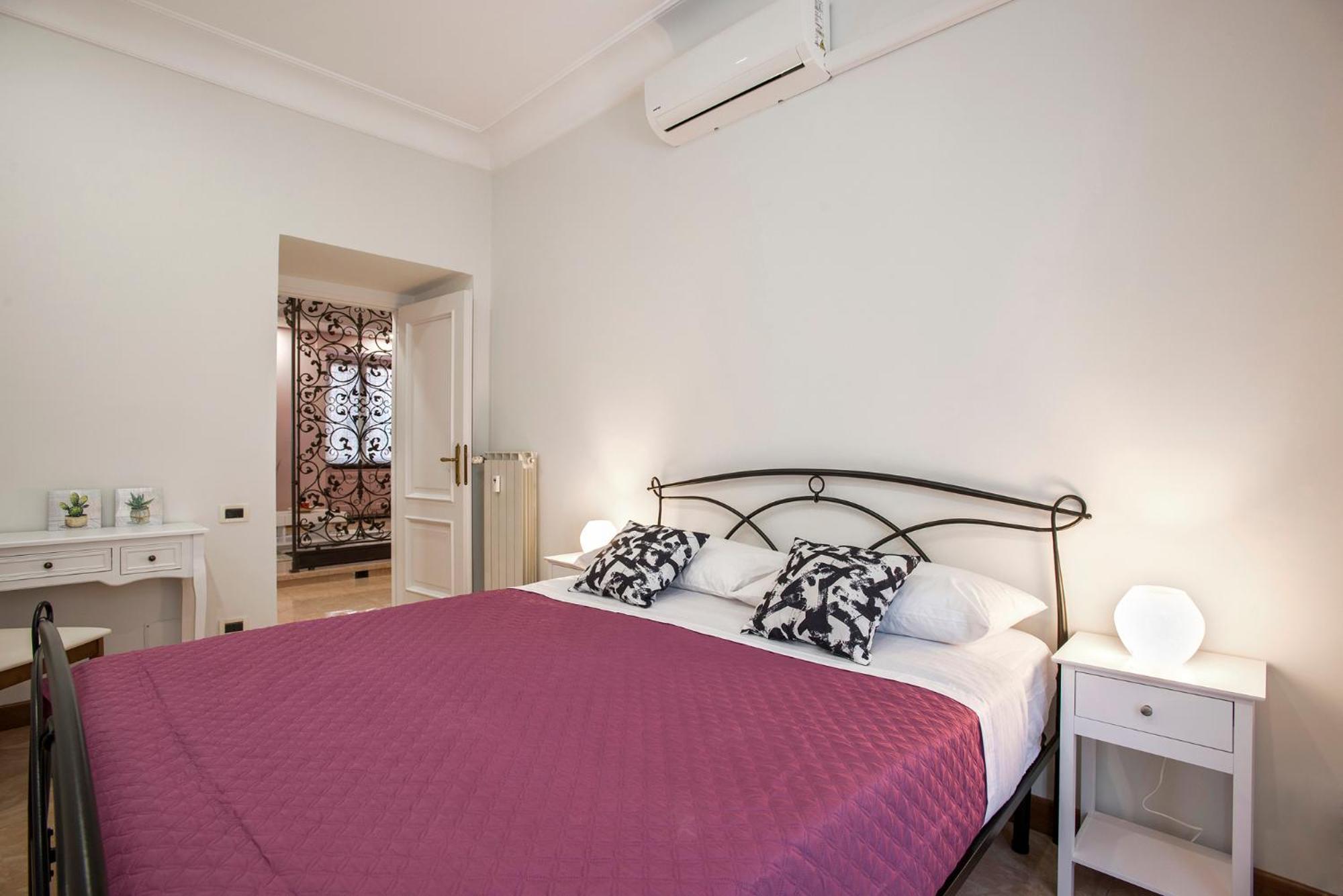 Apartament Appia Luxe - A Poche Fermate Del Centro Rzym Zewnętrze zdjęcie