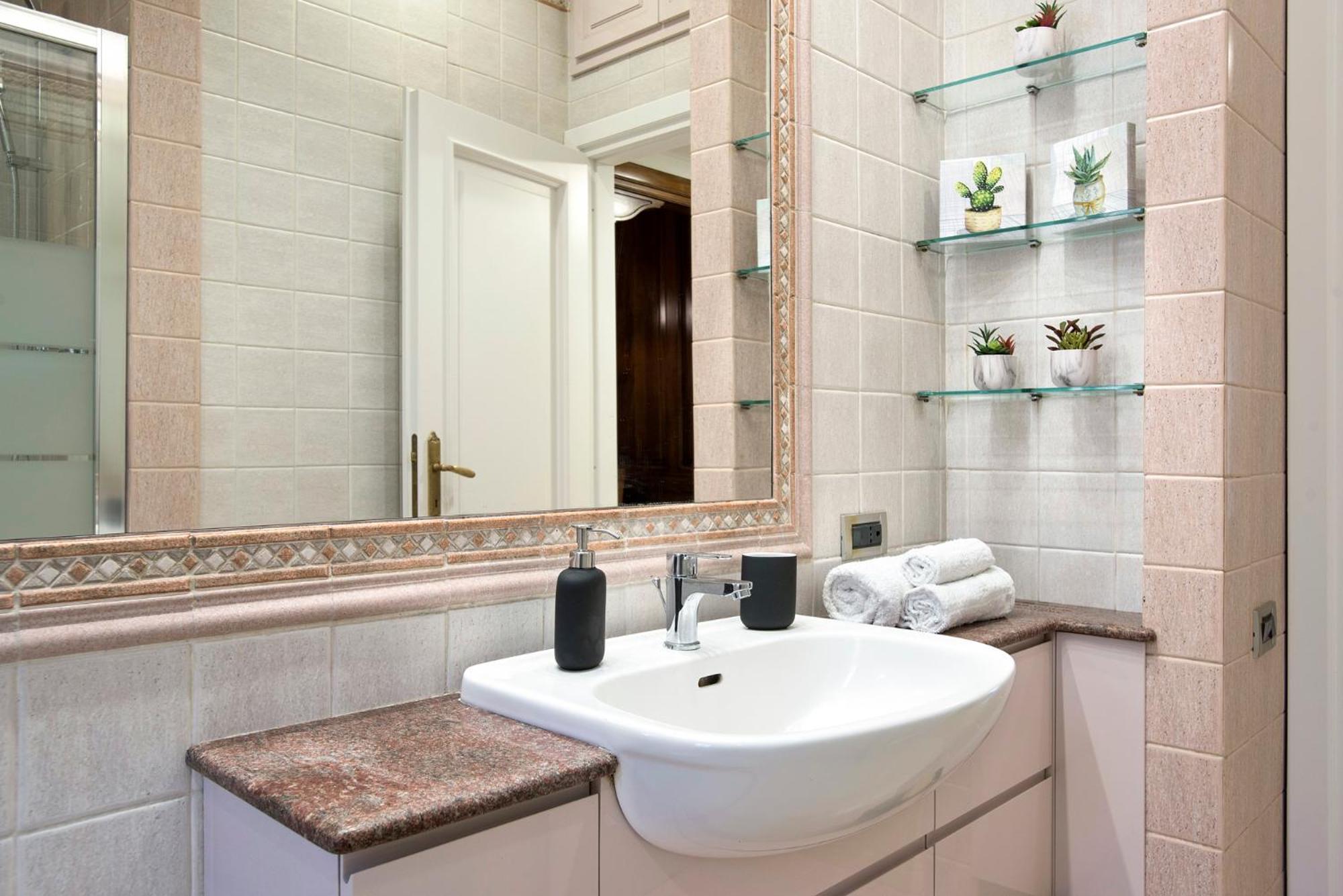 Apartament Appia Luxe - A Poche Fermate Del Centro Rzym Zewnętrze zdjęcie